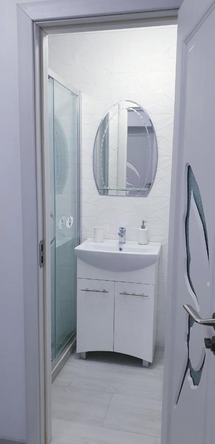 White Apartament, Brăila Exteriér fotografie