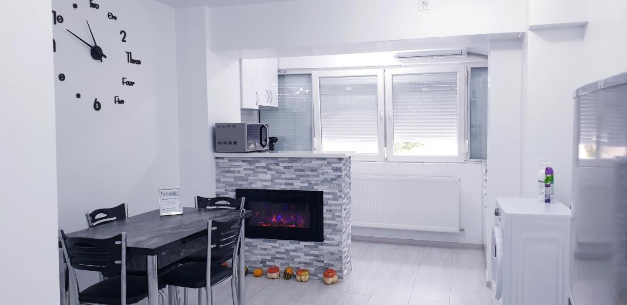 White Apartament, Brăila Exteriér fotografie